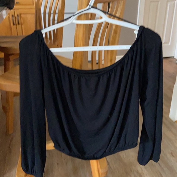 Black off the shoulder crop top! - Picture 2 of 3